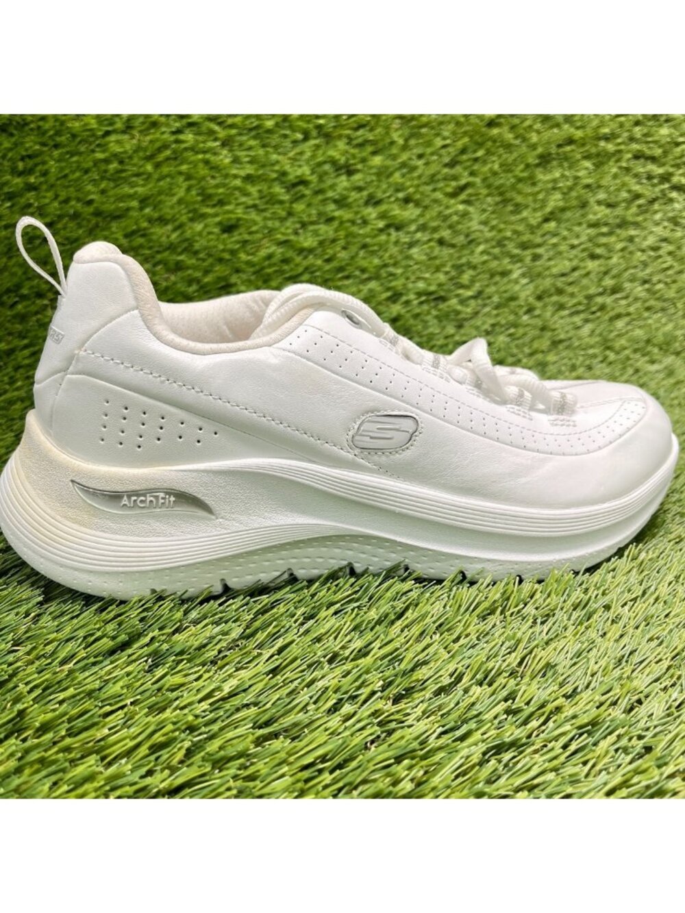 Skechers Arch Fit 2.0-Star Bound Womens Size 7 White Gray Running Shoes Sneakers